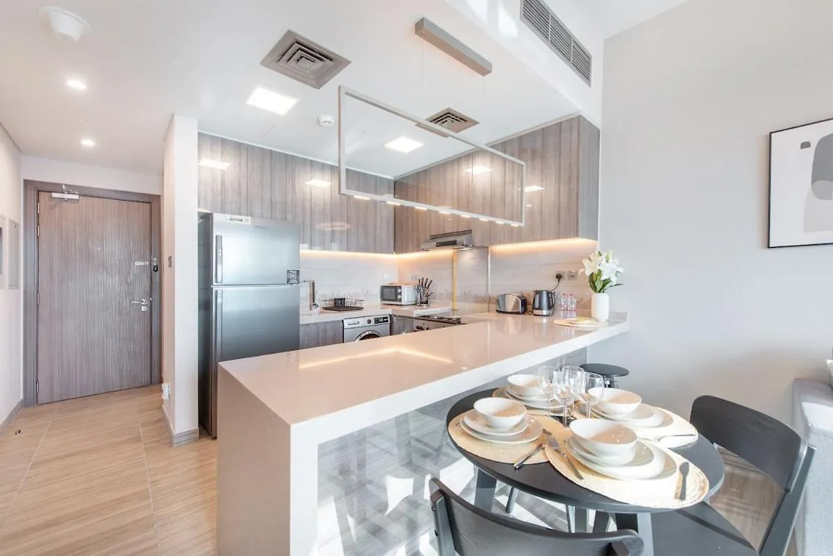 Holiday home Trendy 1-Bedroom Apartment With Stunning Views At Mbl Residences Jlt Dubai